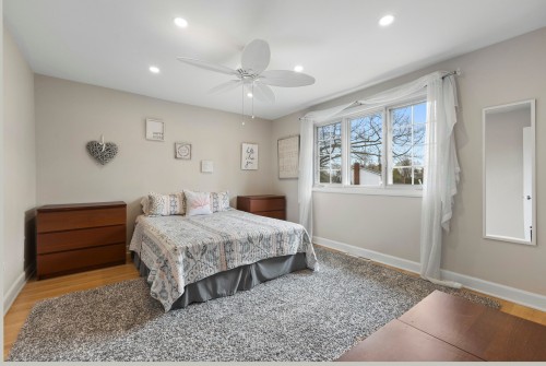Chambre à coucher - 62 Hyde Park Street, Beaconsfield, QC - Indoor Photo Showing Bedroom