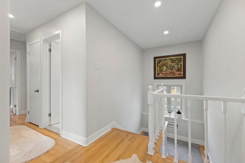 Escalier - 62 Hyde Park Street, Beaconsfield, QC - Indoor Photo Showing Other Room