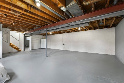 Sous-sol - 62 Hyde Park Street, Beaconsfield, QC - Indoor Photo Showing Basement