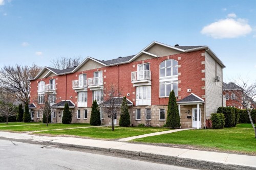 53 Rue Beaudry N.  Joliette, QC J6E 6A4
