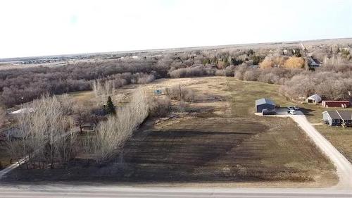 2 River Rd, Lorette, MB 
