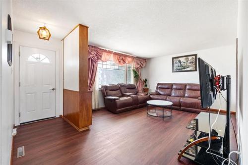 19 Lomond Blvd, Winnipeg, MB 