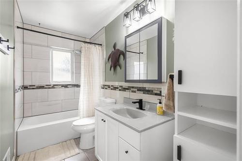 744 Simpson Ave, Winnipeg, MB 