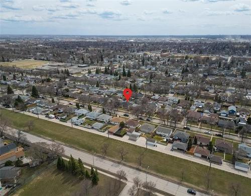 744 Simpson Ave, Winnipeg, MB 