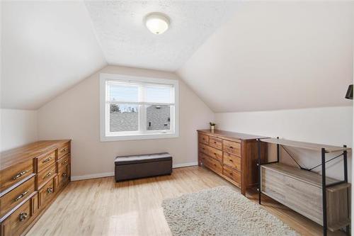 114 St Anthony Ave, Winnipeg, MB 