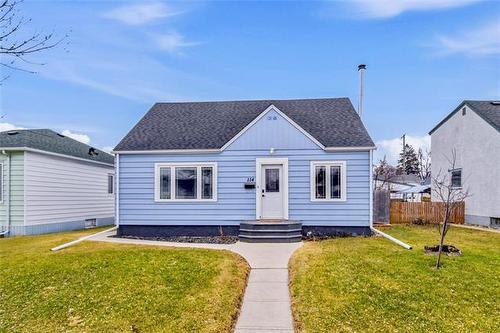 114 St Anthony AVE  Winnipeg, MB R2V 0R3