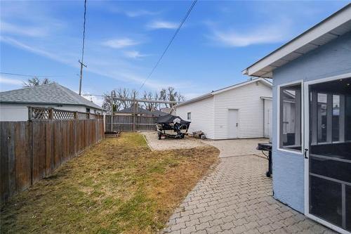 114 St Anthony Ave, Winnipeg, MB 