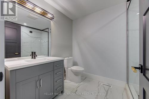 8 Edgeview Crescent W, Middlesex Centre, ON - Indoor Photo Showing Bathroom