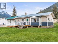 5714 Ponderosa Road Falkland, BC V0E 1W0