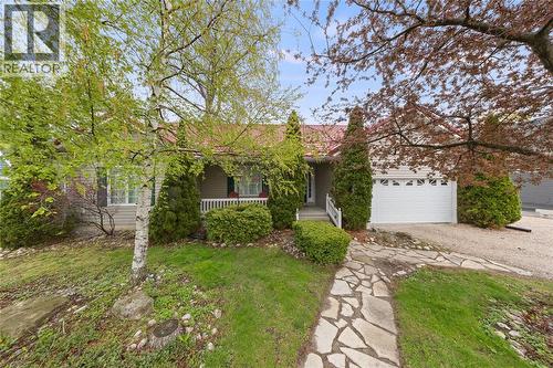 1970 ORCHARD AVENUE  Sarnia, ON N0N 1C0