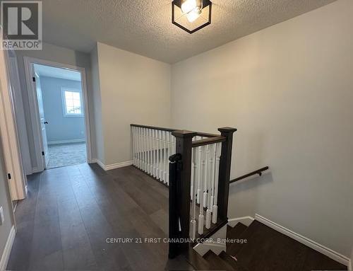 245 Wesley Boulevard, Cambridge, ON - Indoor Photo Showing Other Room
