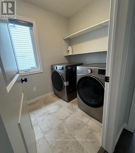245 Wesley Boulevard, Cambridge, ON - Indoor Photo Showing Laundry Room