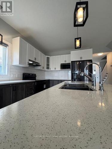 245 Wesley Boulevard, Cambridge, ON - Indoor Photo Showing Kitchen