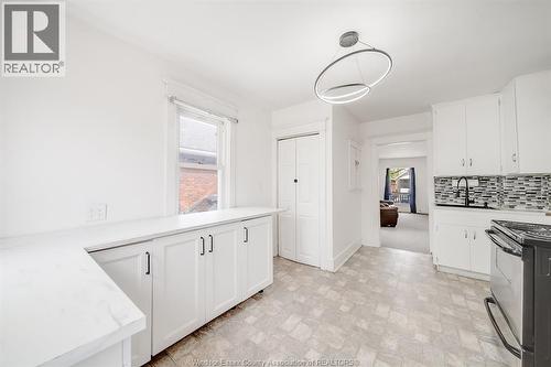 3574 Bloomfield Rd., Windsor, ON - Indoor Photo Showing Kitchen