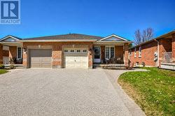 14 TRASK DRIVE Barrie, ON L4N 5R4