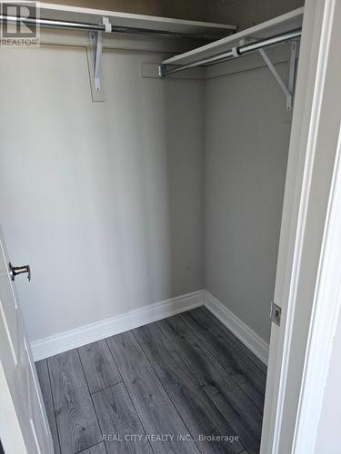 132 Sunset Way, Thorold, ON - Indoor With Storage