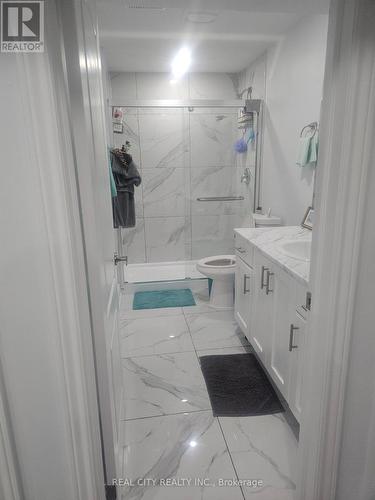 132 Sunset Way, Thorold, ON - Indoor Photo Showing Bathroom