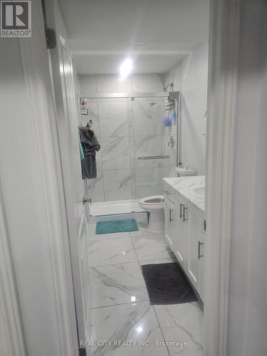 132 Sunset Way, Thorold, ON - Indoor Photo Showing Bathroom