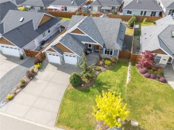 580 Avalon Pl  Parksville, BC V9P 0E7
