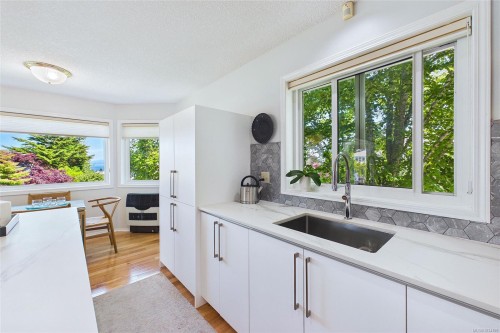 6058 Christopher Rd, Nanaimo, BC 