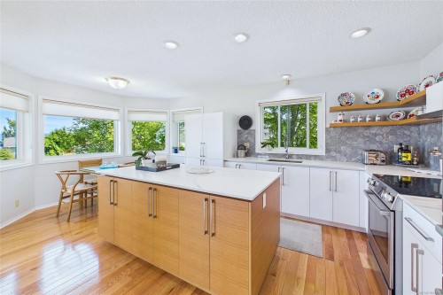 6058 Christopher Rd, Nanaimo, BC 