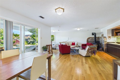 6058 Christopher Rd, Nanaimo, BC 
