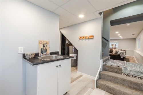 2348 Thomas Pl, Nanaimo, BC 