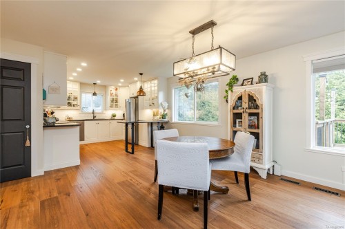 2348 Thomas Pl, Nanaimo, BC 
