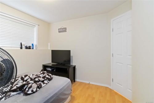 808 Jagdeep Pl, Saanich, BC 