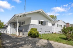 336 Stannard Ave Victoria, BC V8S 3M4