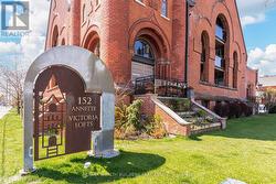 210 - 152 ANNETTE STREET Toronto, ON M6P 1P4