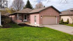 1021 SOUTH WENIGE DRIVE  London North (North C), ON N5X 4G4