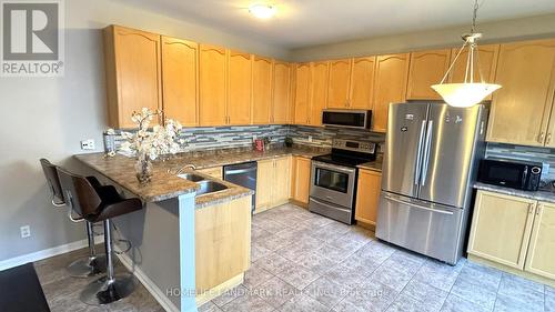 461 Garth Massey Drive, Cambridge, ON - Indoor Photo Showing Kitchen With Stainless Steel Kitchen