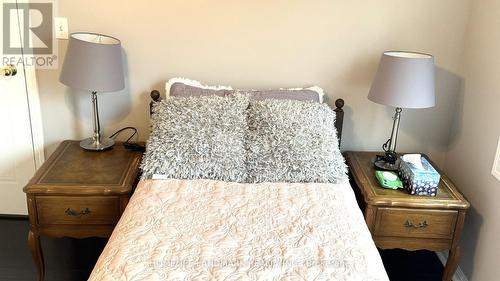 461 Garth Massey Drive, Cambridge, ON - Indoor Photo Showing Bedroom