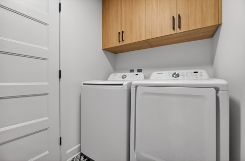 Salle d'eau - 124 Crois. Des Trèfles, L'Île-Perrot, QC - Indoor Photo Showing Laundry Room