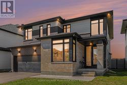 320 CORNICE STREET Ottawa, ON K1W 0P8