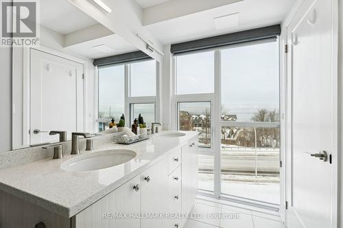 409 - 10 Concord Place, Grimsby, ON - Indoor Photo Showing Bathroom