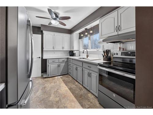 18 Birchcroft Dr, Fredericton, NB 