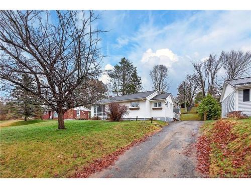 18 Birchcroft Dr, Fredericton, NB 