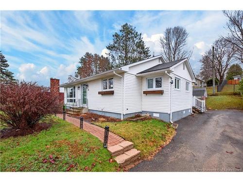 18 Birchcroft Dr, Fredericton, NB 
