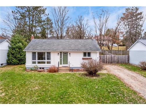 18 Birchcroft Dr, Fredericton, NB 