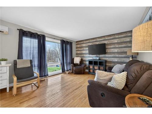 18 Birchcroft Dr, Fredericton, NB 