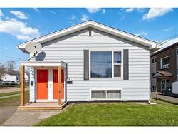 63 Atkinson AVE Moncton, NB E1C 7S2