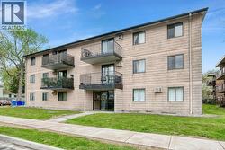 3355 SANDWICH Unit# 102 Windsor, ON N9C 1B2