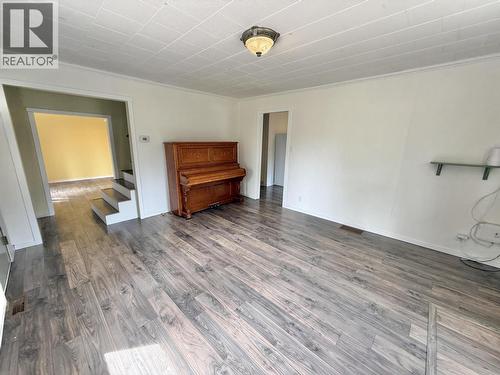 678 Dick Road, Quesnel, BC - Indoor Photo Showing Other Room