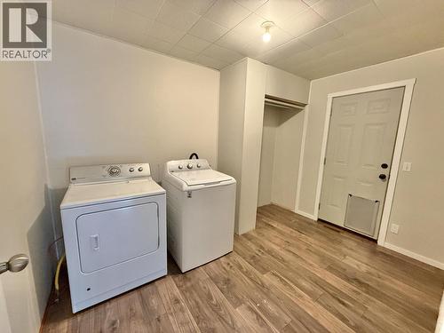 678 Dick Road, Quesnel, BC - Indoor Photo Showing Laundry Room