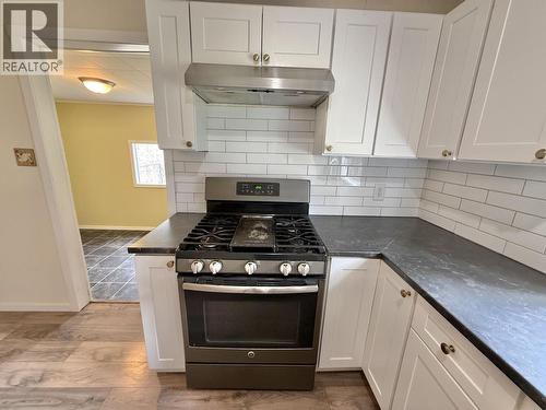 678 Dick Road, Quesnel, BC - Indoor Photo Showing Kitchen