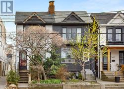 1493 DUPONT STREET Toronto, ON M6P 3S2