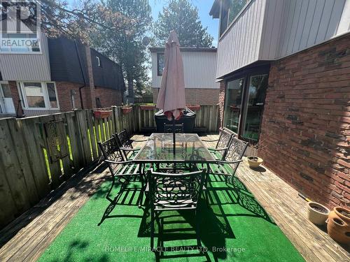 30 - 59 Kenninghall Boulevard, Mississauga, ON - Outdoor