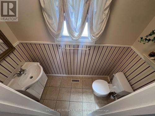 30 - 59 Kenninghall Boulevard, Mississauga, ON - Indoor Photo Showing Bathroom